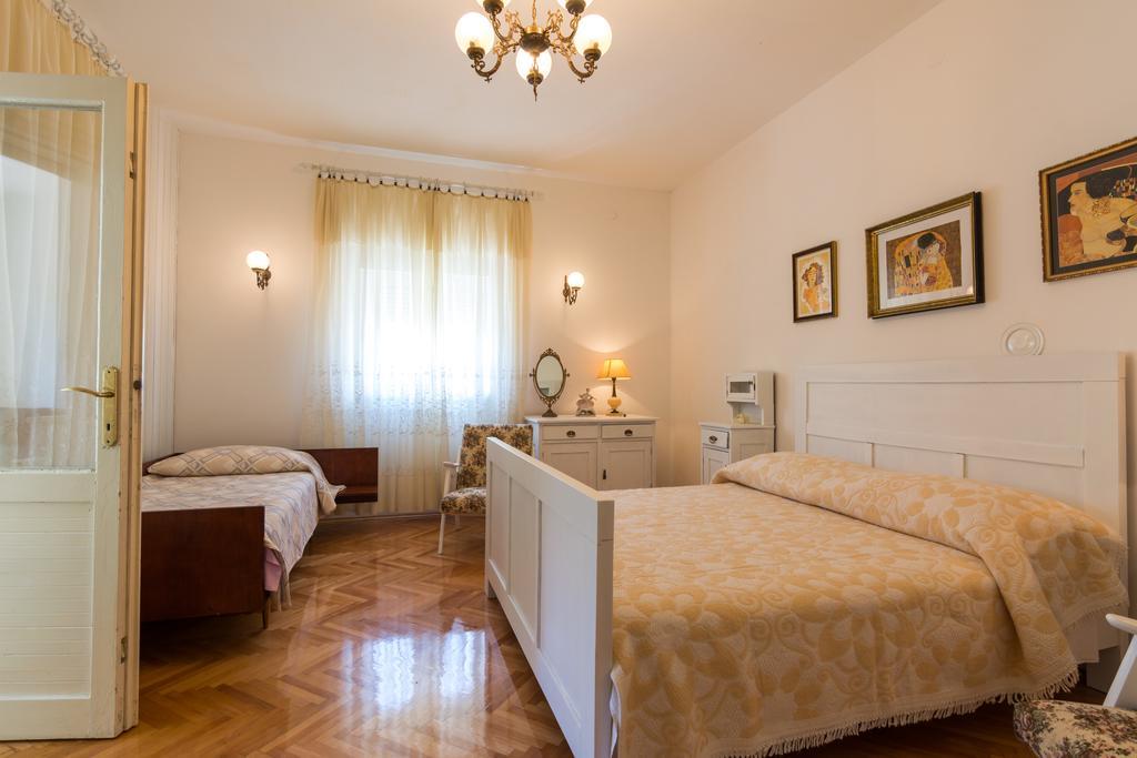 Apartments Coce Trogir Ngoại thất bức ảnh