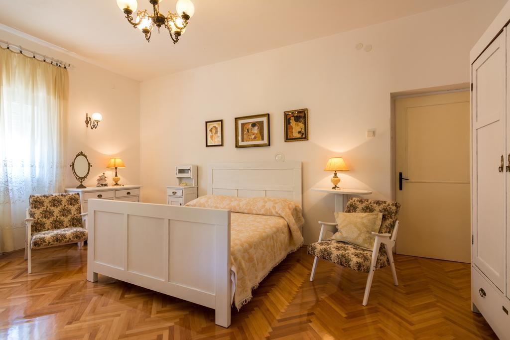 Apartments Coce Trogir Ngoại thất bức ảnh