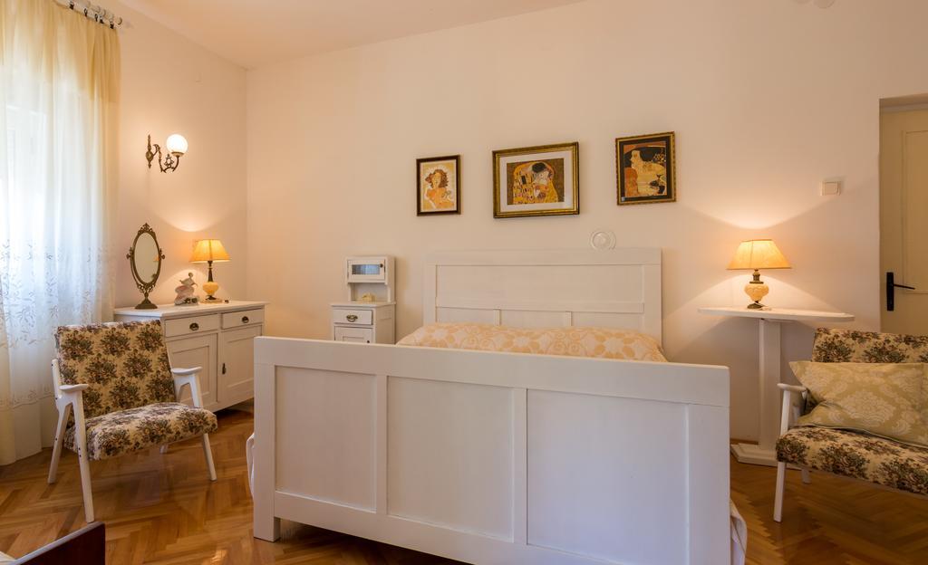 Apartments Coce Trogir Ngoại thất bức ảnh
