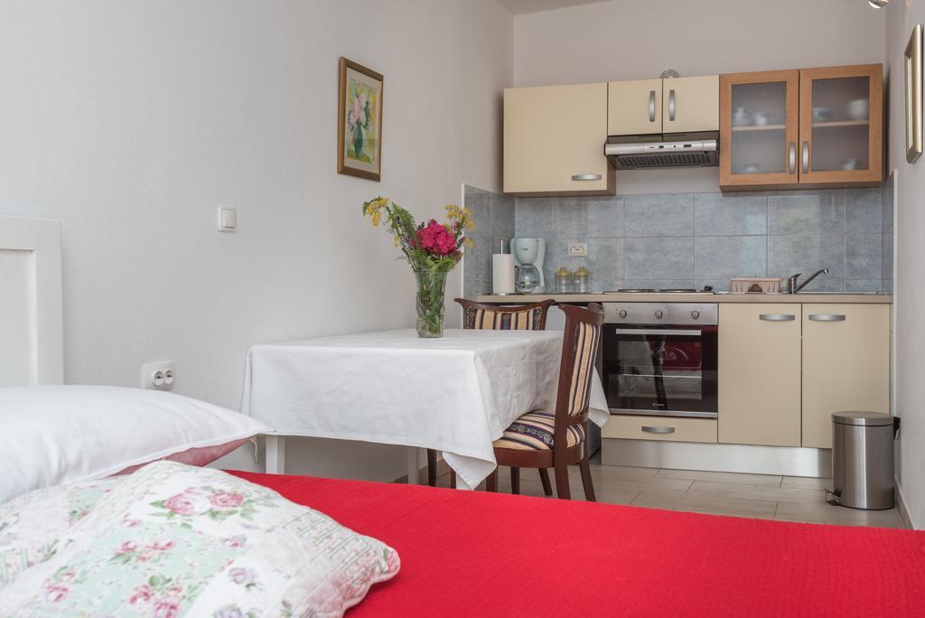 Apartments Coce Trogir Ngoại thất bức ảnh