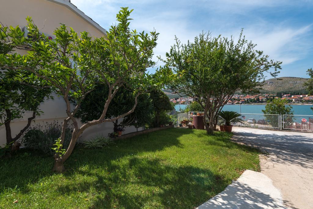 Apartments Coce Trogir Ngoại thất bức ảnh