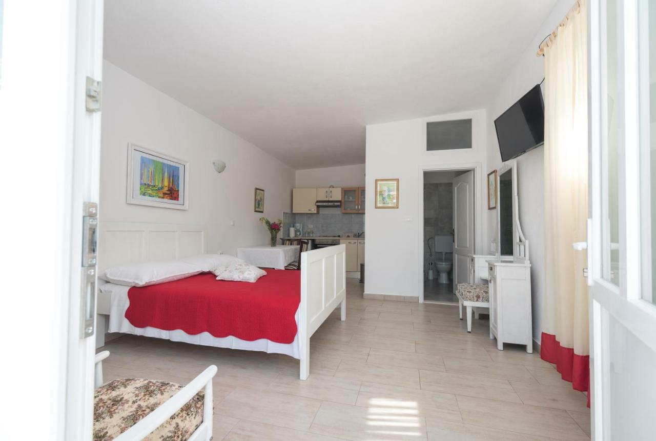 Apartments Coce Trogir Ngoại thất bức ảnh