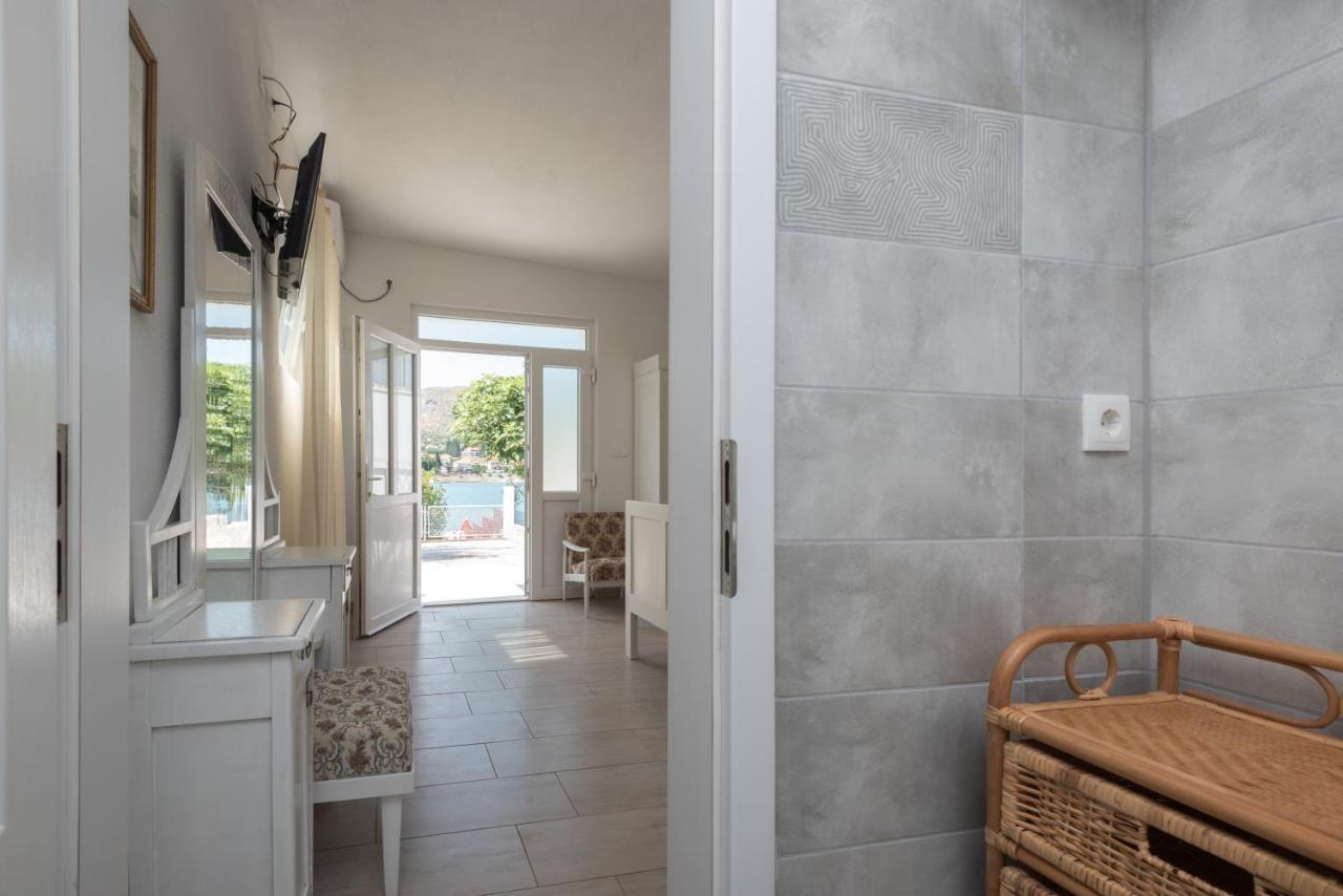 Apartments Coce Trogir Ngoại thất bức ảnh
